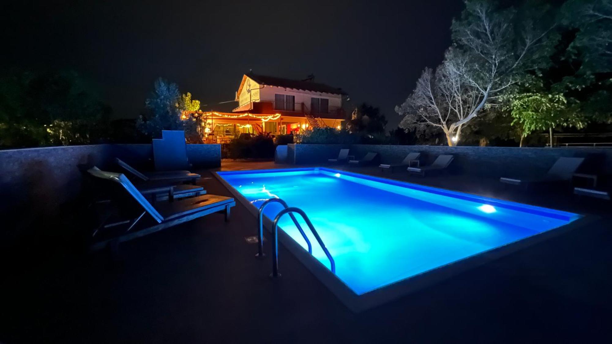 Arion Stables & Apartments Hersonissos  Exterior photo