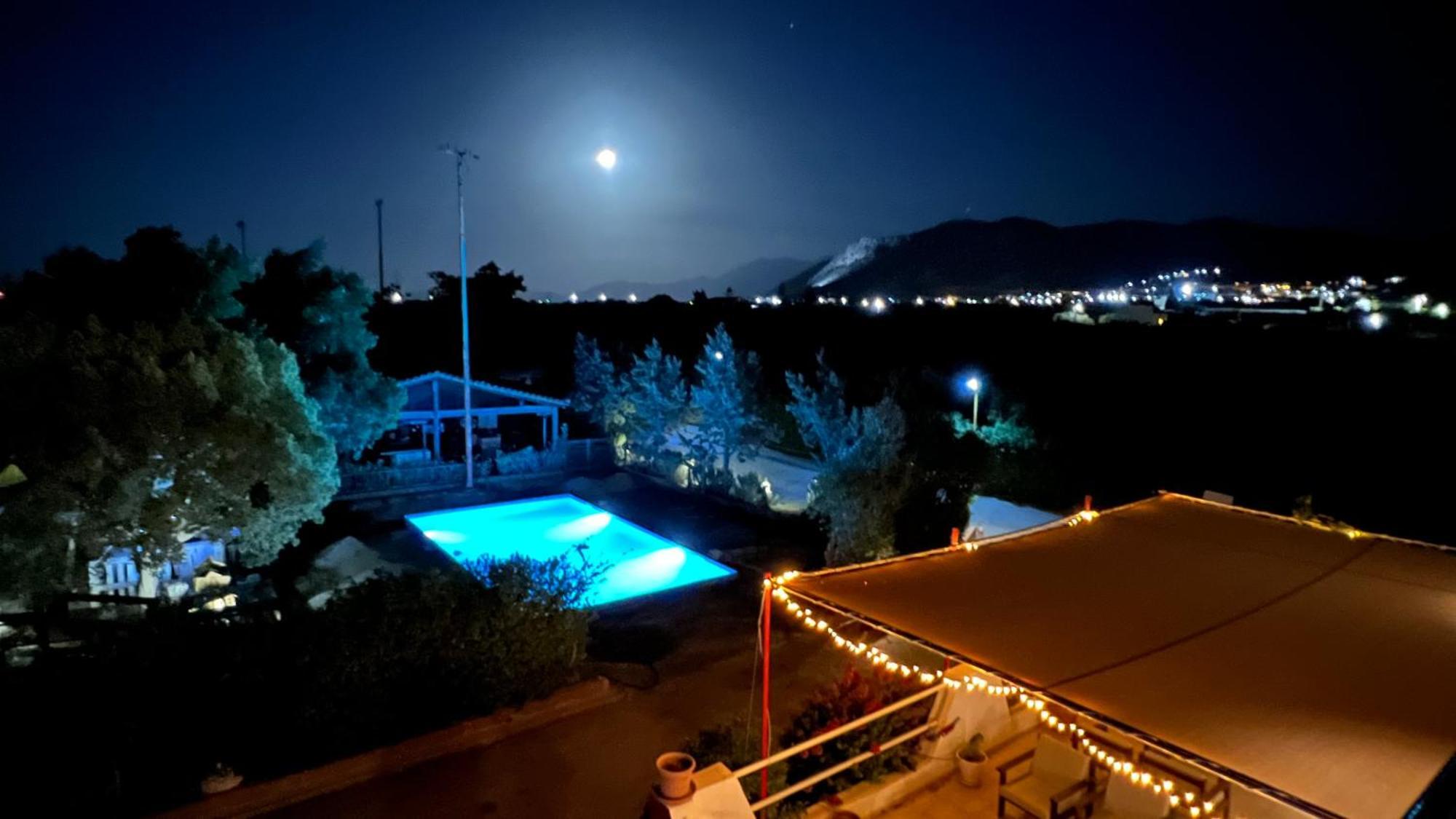 Arion Stables & Apartments Hersonissos  Exterior photo