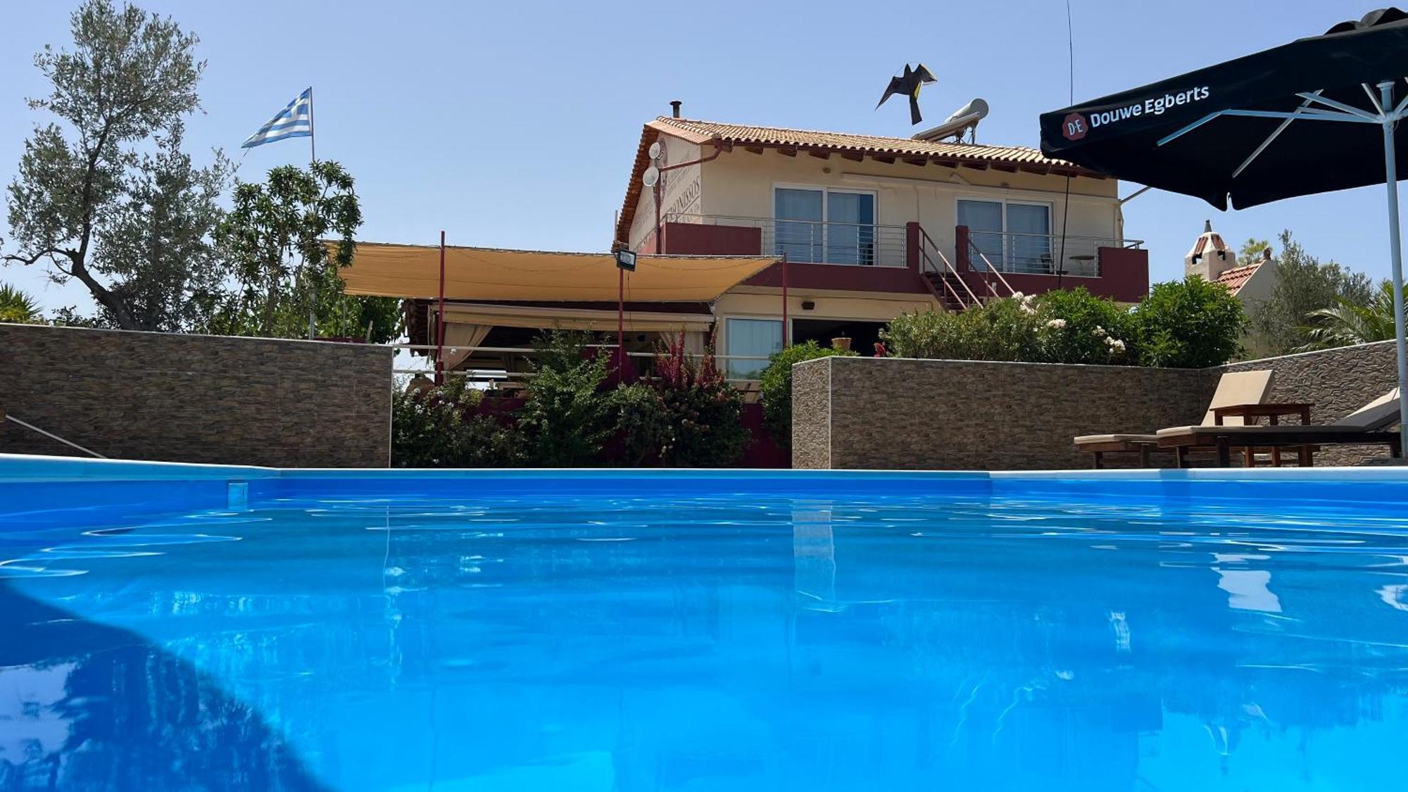 Arion Stables & Apartments Hersonissos  Exterior photo